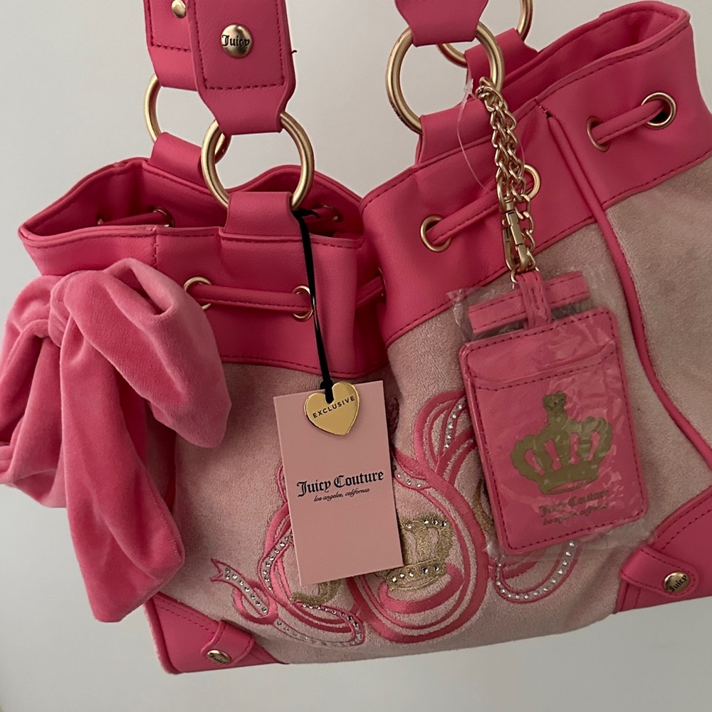 Juicy Couture daydreamer Pink Tote with Gold Accents